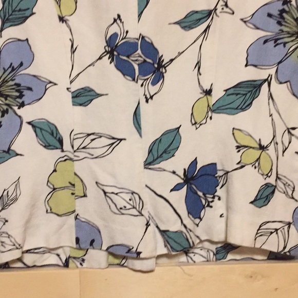 Women's stylish 6 PETITE NWOT blazer. JACKET - Picture 6 of 7